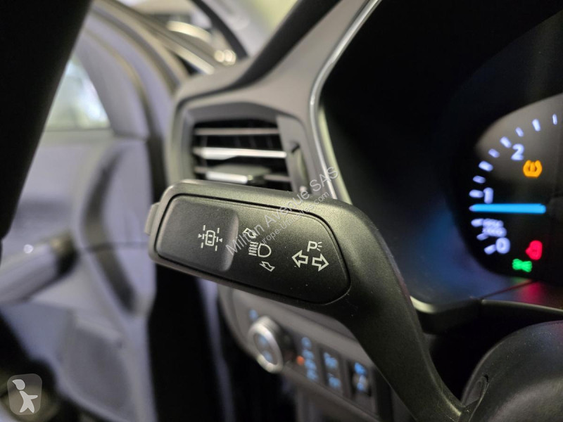 Samochód dostawczy Ford KUGA 1.5 EcoBlue - 120...