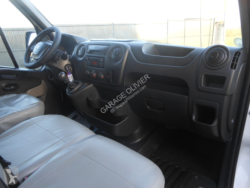 Véhicule utilitaire Renault Châssis Cabine...
