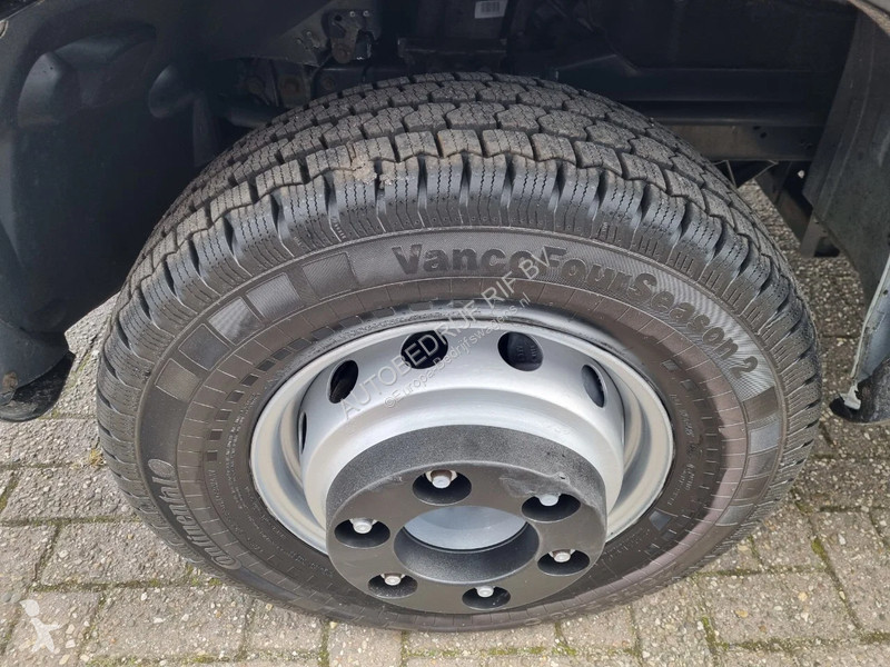 Furgoneta Iveco 70C18 3.0D Koffer 1000kg LBW...
