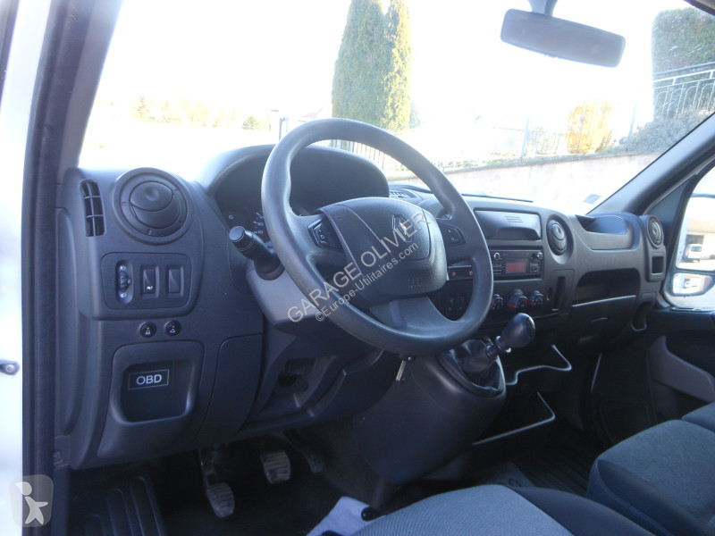 Véhicule utilitaire Renault Châssis Cabine...