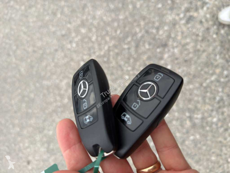 Bedrijfswagen Mercedes III - sprinter 215 2.0...