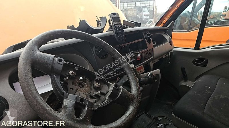 Véhicule utilitaire Renault MASTER