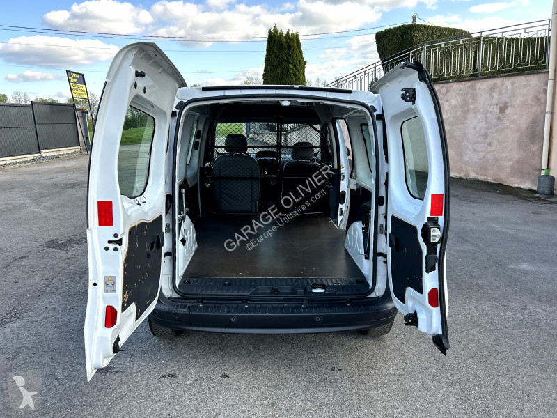 عربة نفعية Renault Maxi Grand Volume 1.5 Blue...