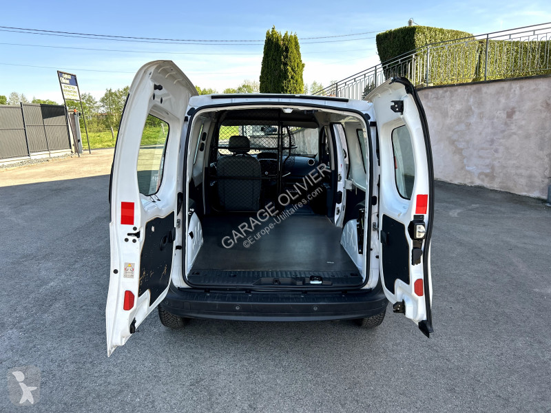 Véhicule utilitaire Renault Maxi Grand Volume...
