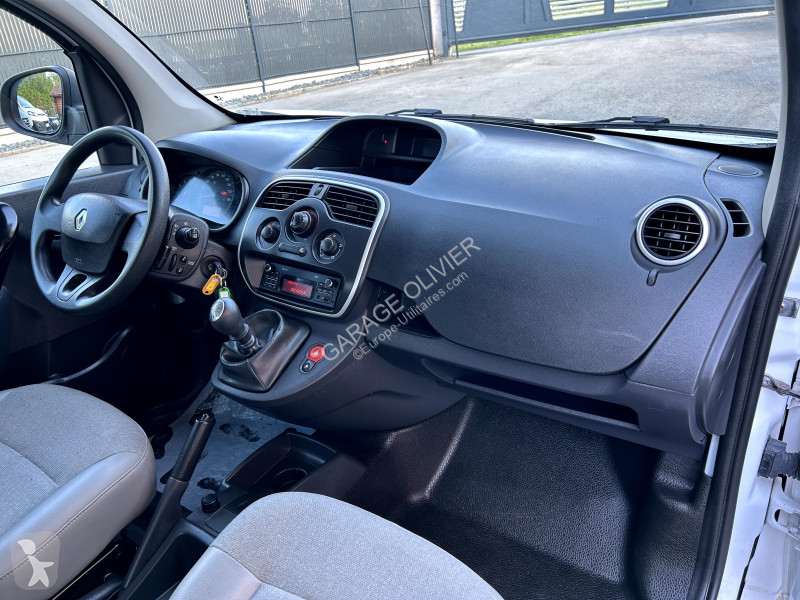 Véhicule utilitaire Renault Maxi Grand Volume...