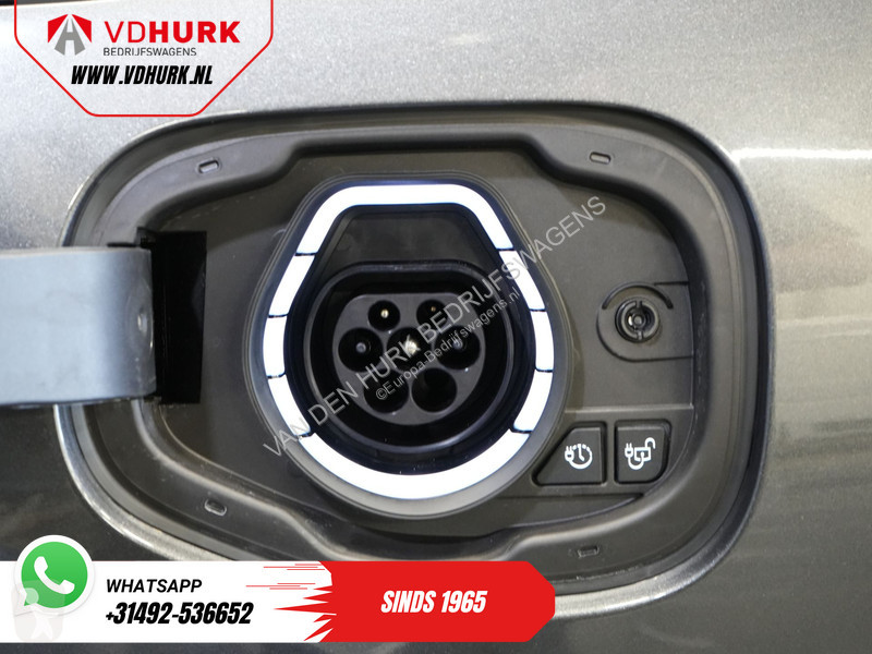 عربة نفعية Ford 2.5 PHEV 225 pk ST-Line LED/...