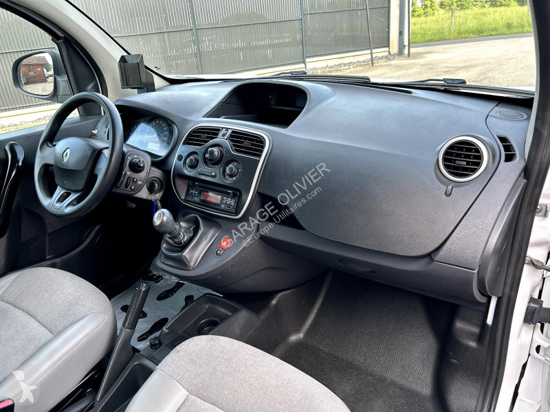 Véhicule utilitaire Renault Maxi Grand Volume...