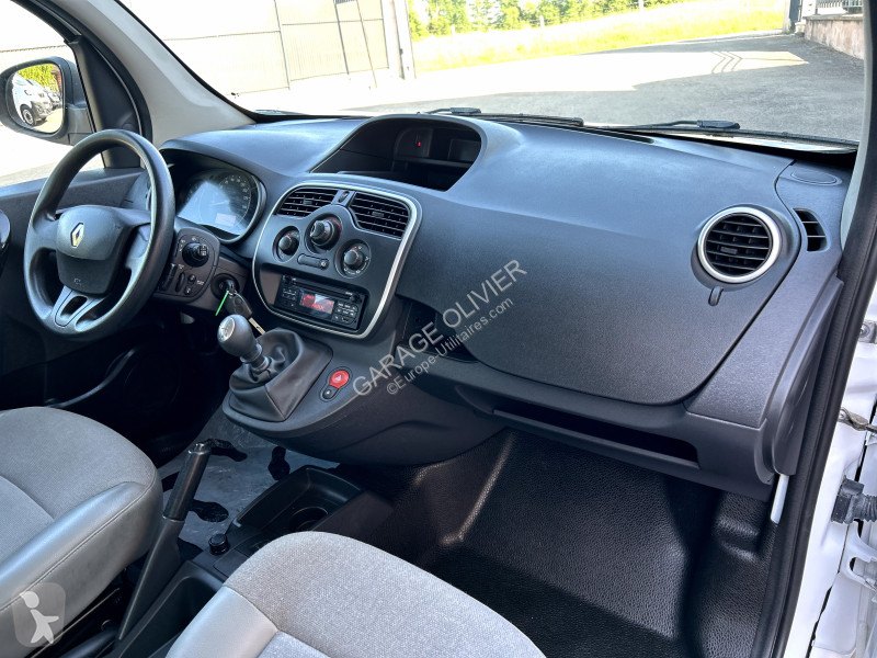 Véhicule utilitaire Renault Maxi Grand Volume...