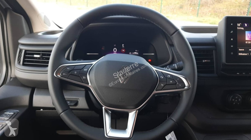 Véhicule utilitaire Renault  TRAFIC CABINE...