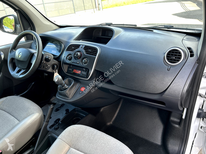 Véhicule utilitaire Renault Maxi Grand Volume...