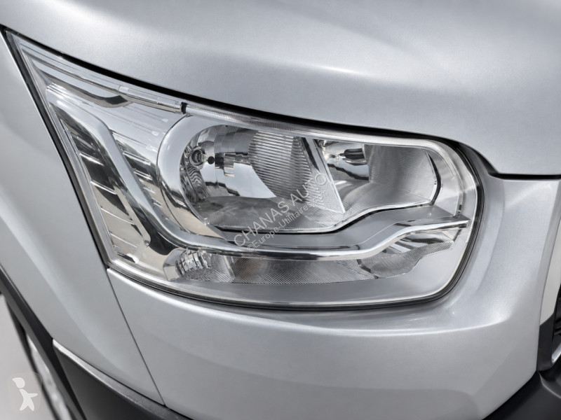 Коммерческий автомобиль Ford 350 L3H2 2.0...