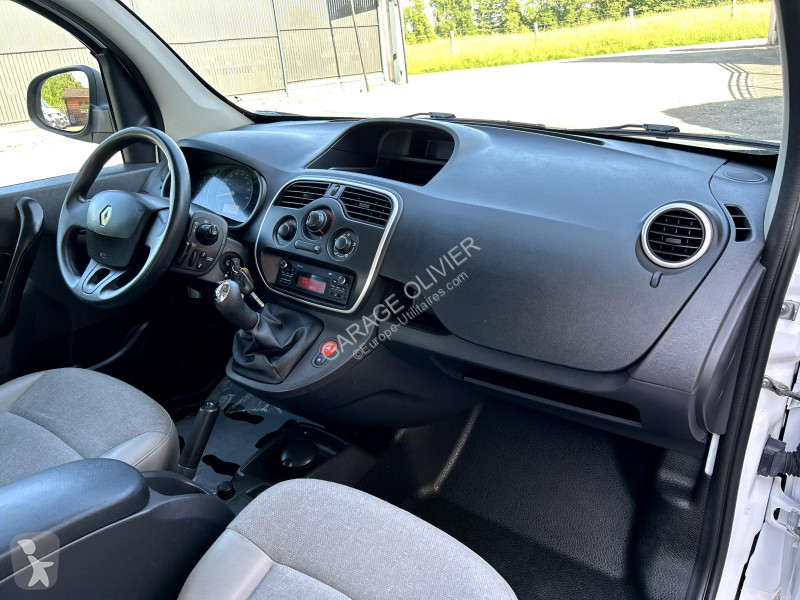 Véhicule utilitaire Renault Maxi Grand Volume...