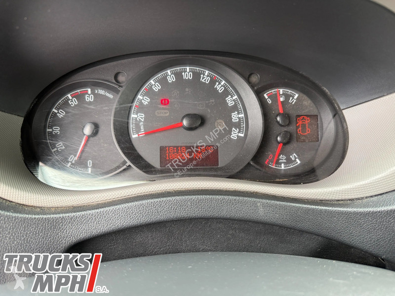 Samochód dostawczy Opel Top...