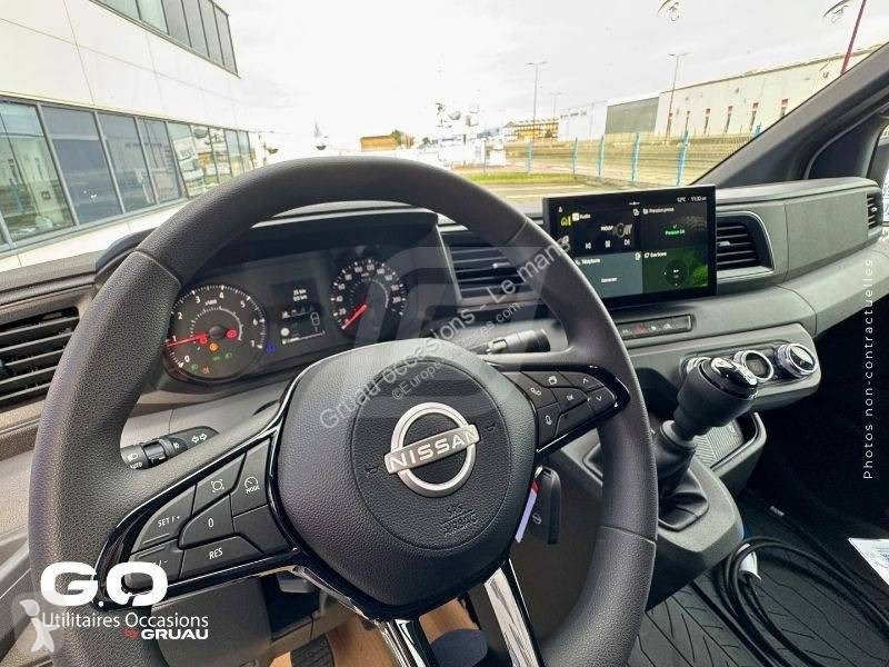 Samochód dostawczy Nissan