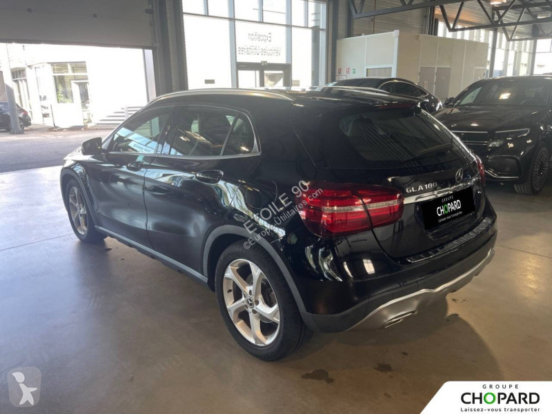 Samochód dostawczy Mercedes GLA 180 7-G DCT