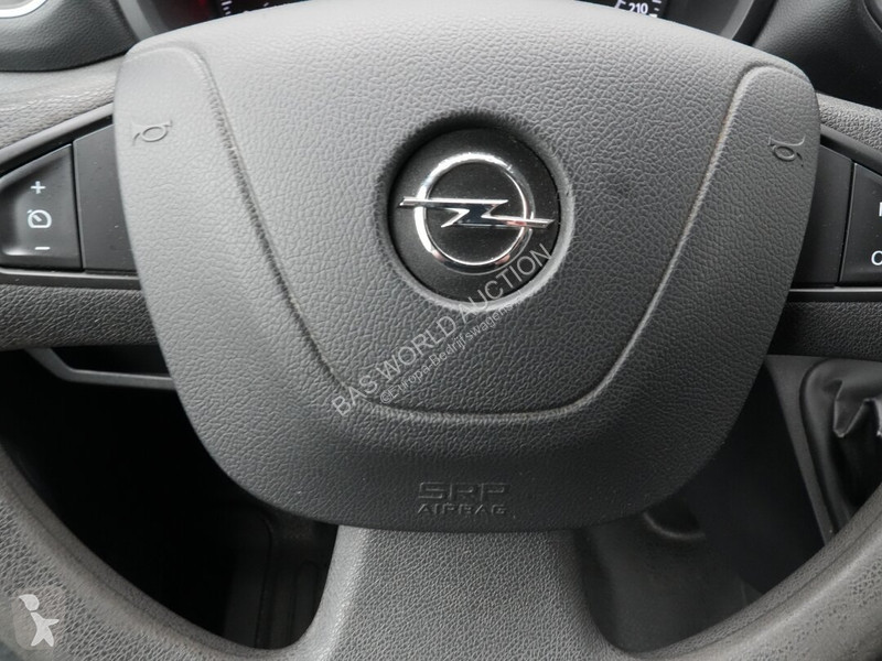 Véhicule utilitaire Opel 140PK