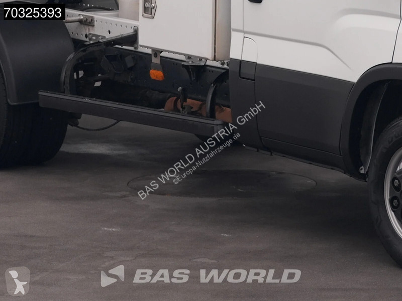 Iveco 35C16 3.0L Kipper met Kist Dubbellucht...