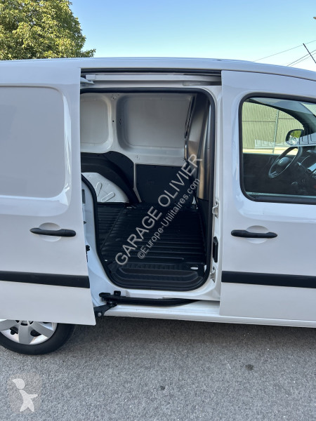 Véhicule utilitaire Renault 1.5 Blue dci 95...