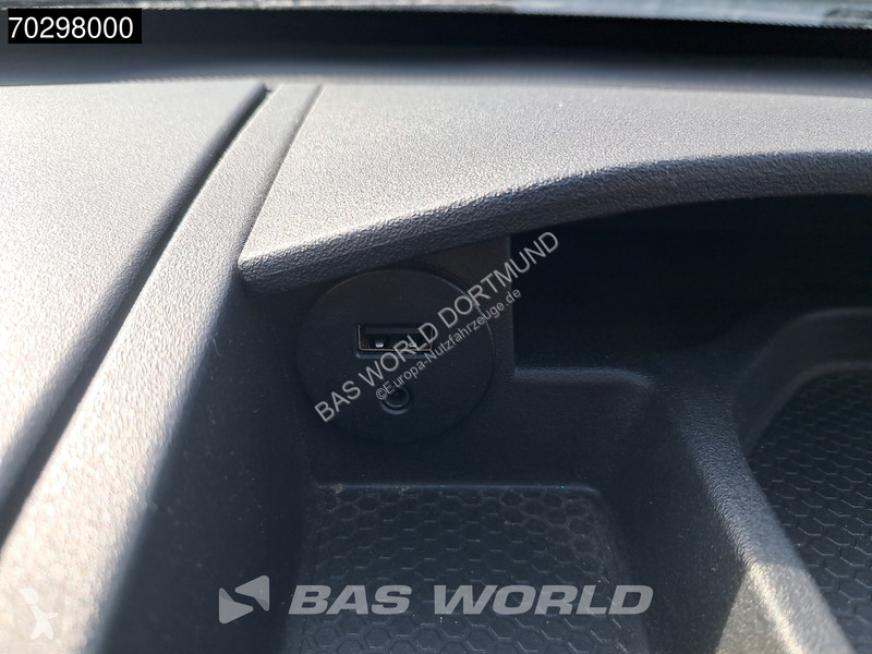 Véhicule utilitaire Iveco 35S14 L2H2 3,5t...