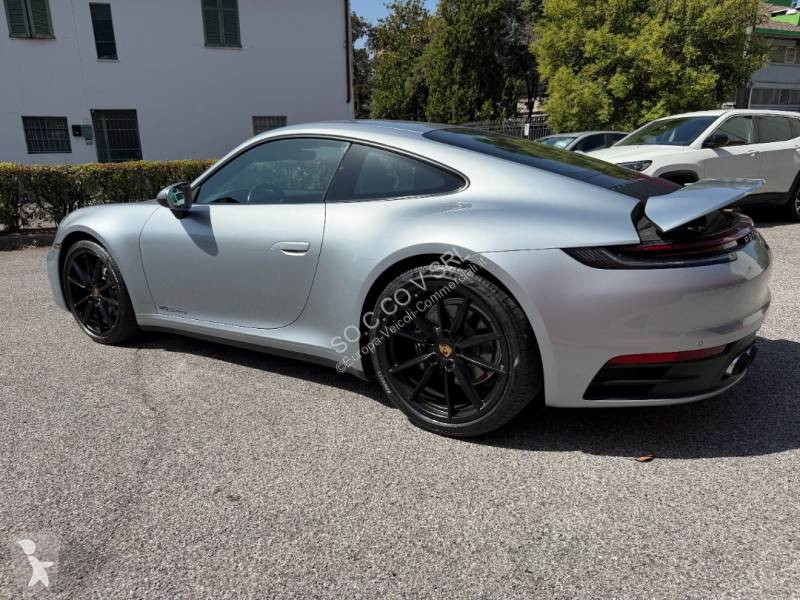 Véhicule utilitaire Porsche