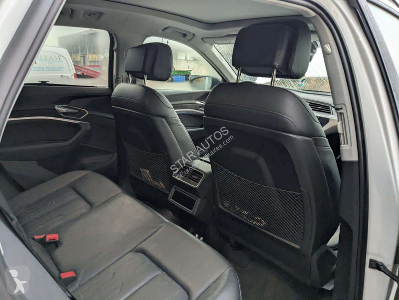 Véhicule utilitaire Audi