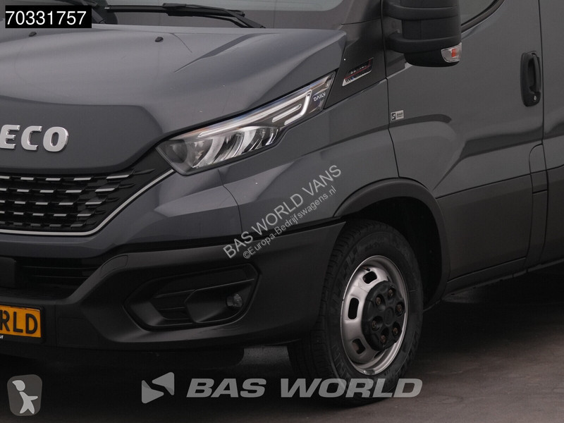Лекотоварен автомобил Iveco 35C18 3.0L Automaat...