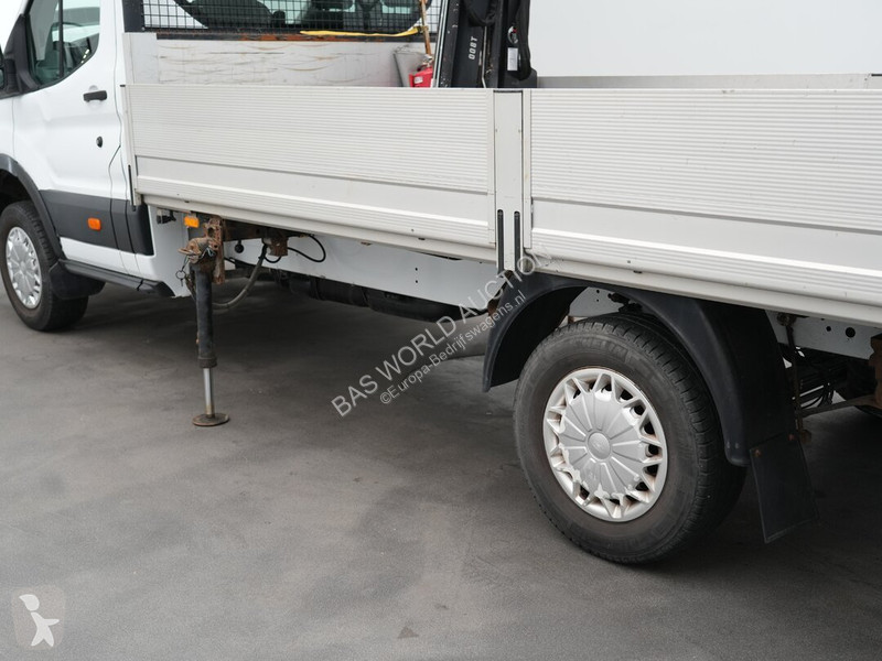 Лекотоварен автомобил Ford 155PK