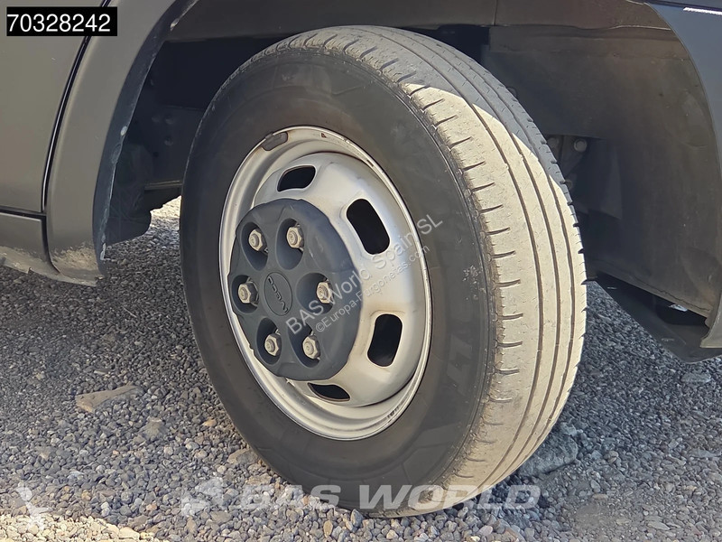 عربة نفعية Iveco 35C16 3.0L - Plataforma...