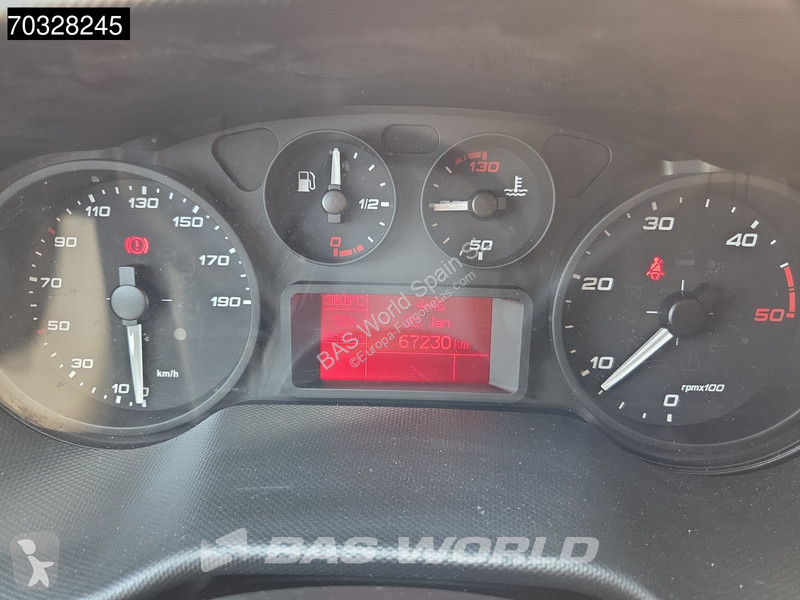 Furgoneta Iveco 35C16 3.0L - Plataforma...