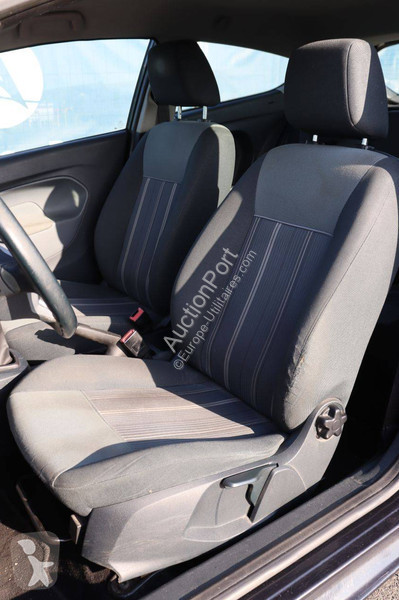 عربة نفعية Ford