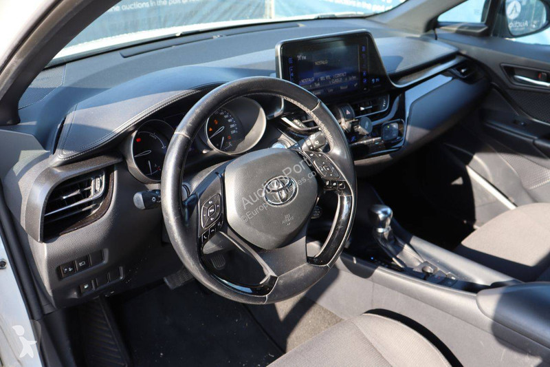 Autoutilitară Toyota Hybrid