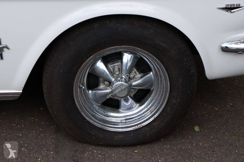 Furgoneta Ford V8