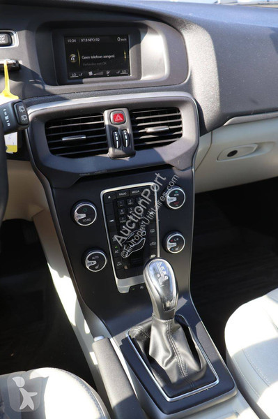 عربة نفعية Volvo