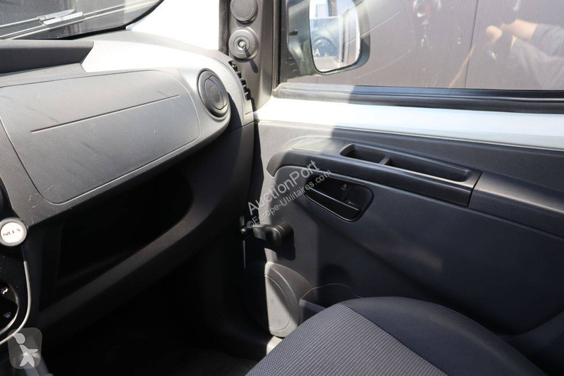 Véhicule utilitaire Peugeot
