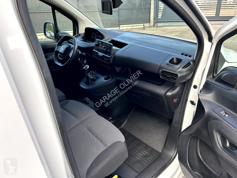 Furgoneta Peugeot Standard 1000KG Bluehdi 100...