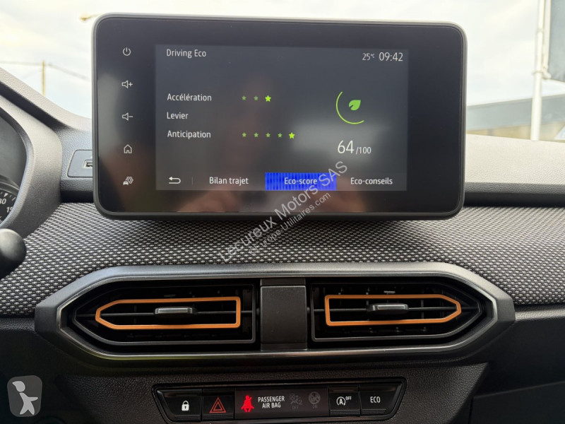 عربة نفعية Dacia (3) Stepway Confort TCe 90