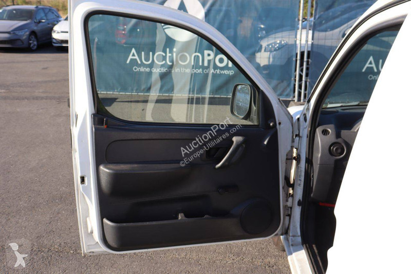 Véhicule utilitaire Peugeot