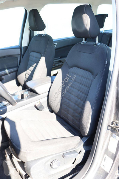 عربة نفعية Ford