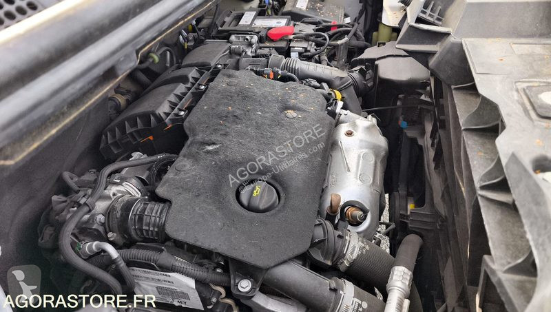 Véhicule utilitaire Opel ZAFIRA