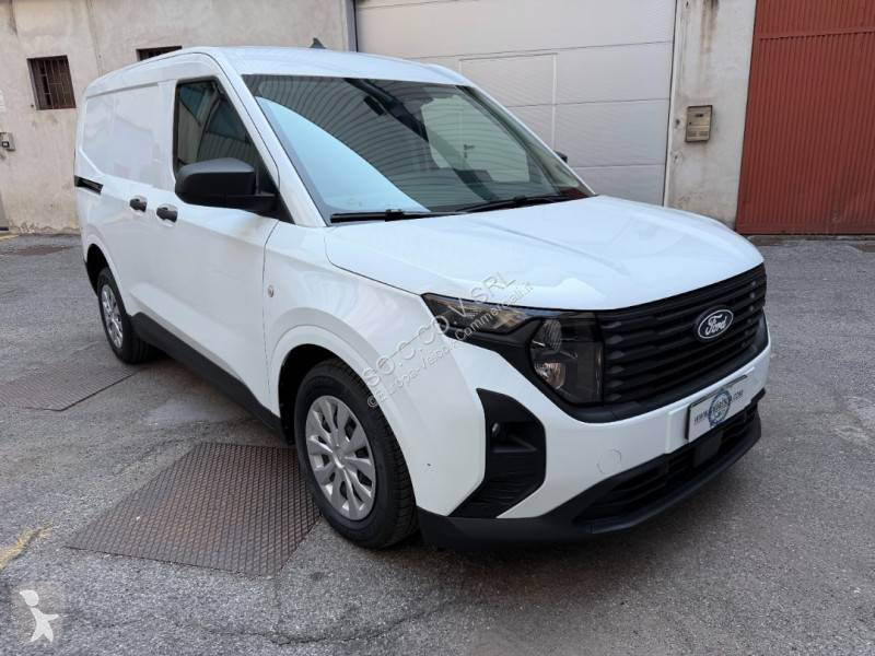 Комерційні автомобілі Ford