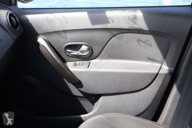 Véhicule utilitaire Dacia