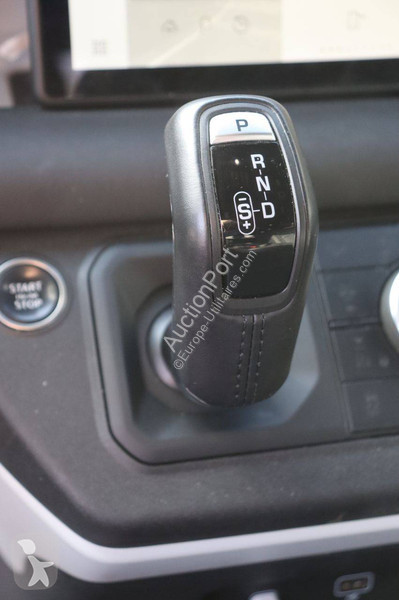 Véhicule utilitaire Land Rover
