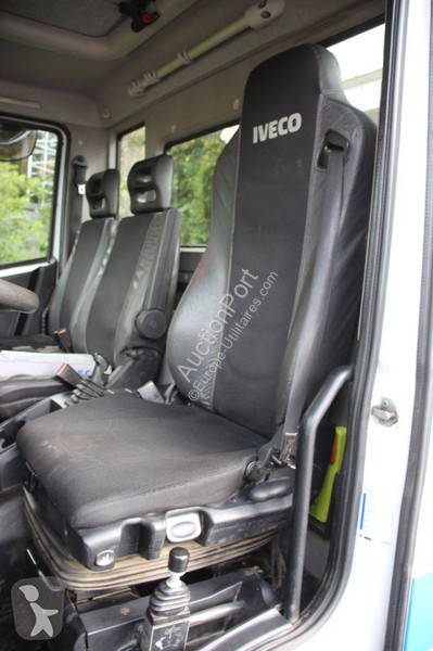 Véhicule utilitaire Iveco 80-210