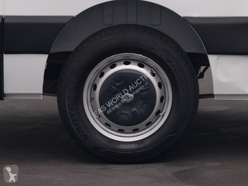 Furgoneta Renault 135PK