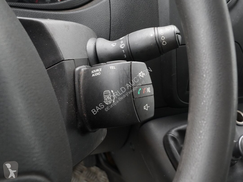 Véhicule utilitaire Opel 145PK