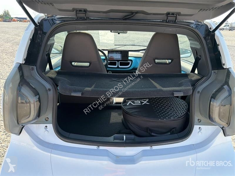 Коммерческий автомобиль  XEV Yoyo Electric...