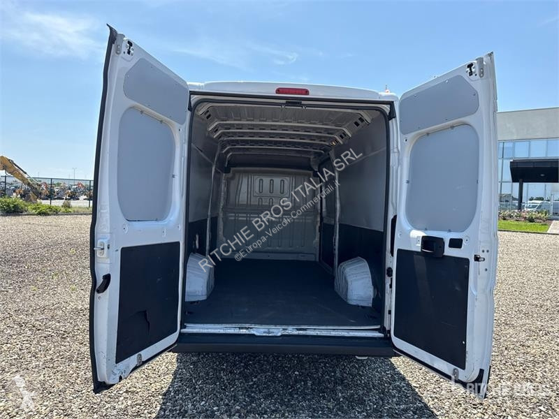 Véhicule utilitaire Opel 2.2 103 KW KA L4H2