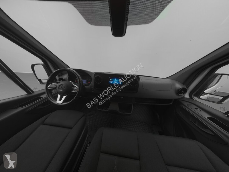 Лекотоварен автомобил Mercedes 315 CDI