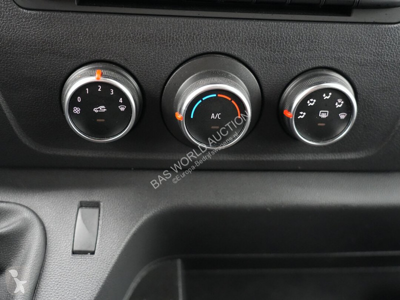 Furgoneta Renault 135PK
