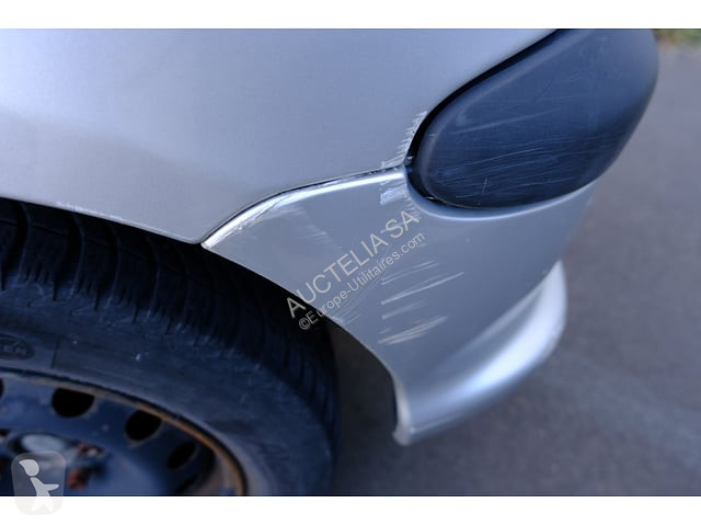 Коммерческий автомобиль Peugeot 208